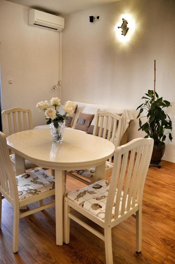 Apartment Nikolic Kastela Bagian luar foto