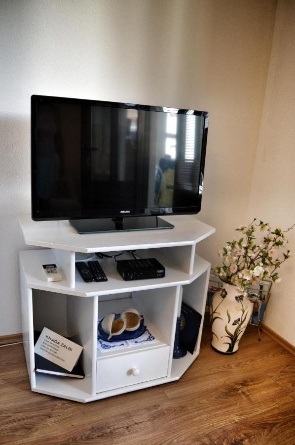 Apartment Nikolic Kastela Bagian luar foto