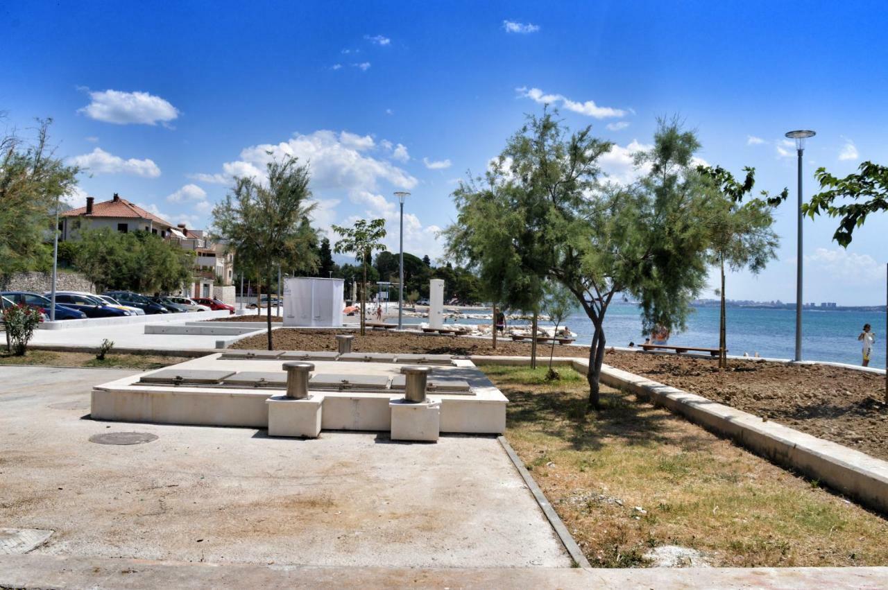 Apartment Nikolic Kastela Bagian luar foto