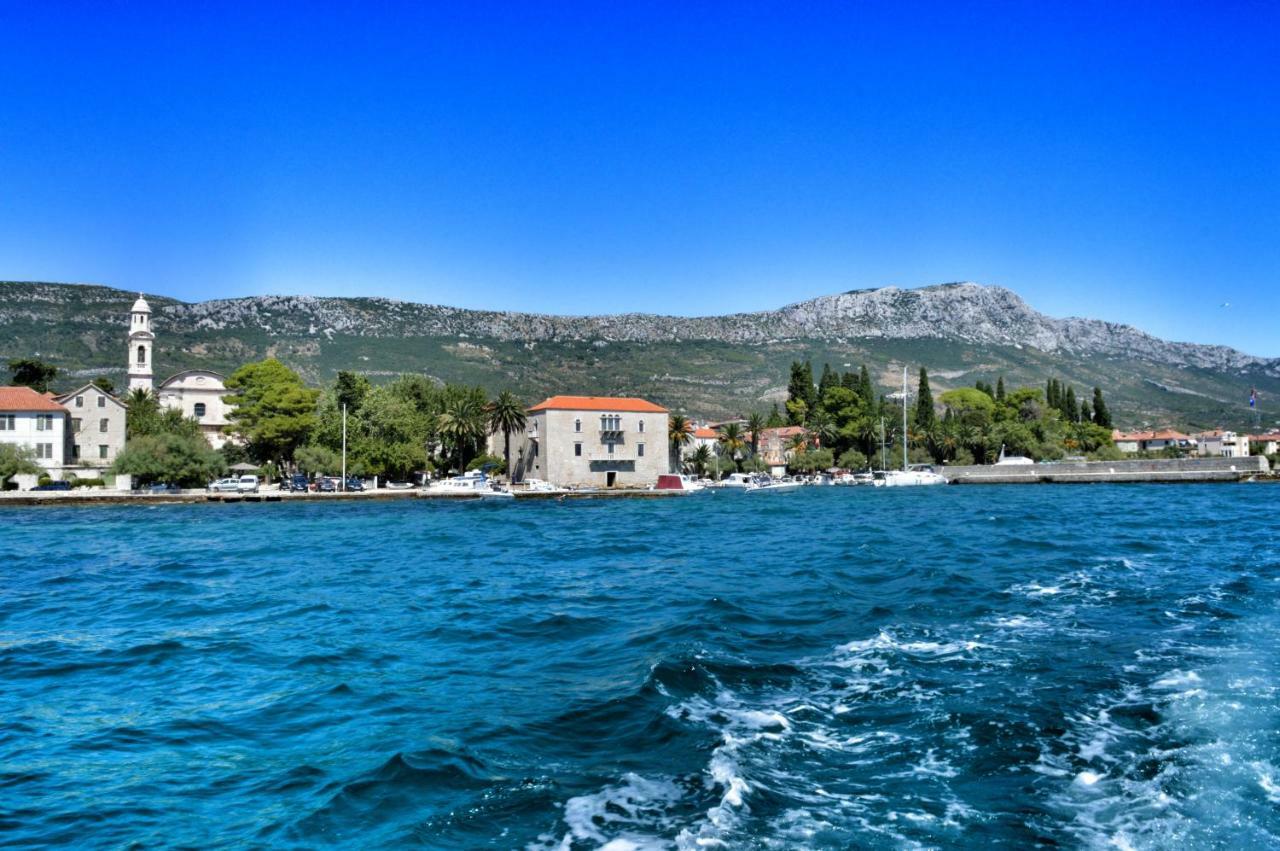 Apartment Nikolic Kastela Bagian luar foto